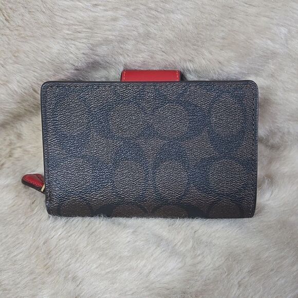 COACH SIGNATURE MEDIUM CORNER ZIP WALLET, BROWN, BLACK AND RED - NEW - Picture 6 of 12